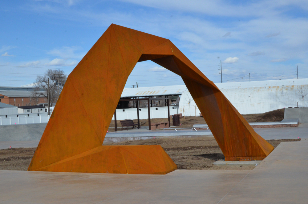 Chevron_1_Public-Sculpture-by-Joshua-Goss