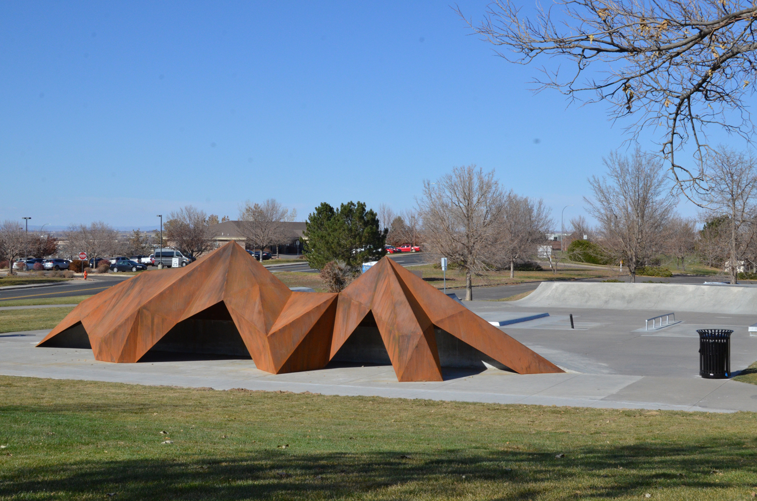 Range-7_Public-Sculpture-by-Joshua-Goss